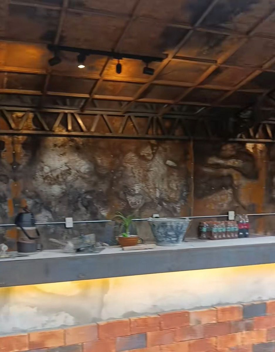 Interior de un local gastronómico ampliado